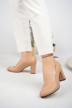 Yüksek Topuk Yuvarlak Kalıp  Nut Cilt Kadın Ayakkabı