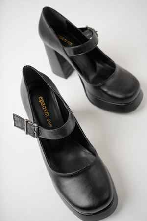 Dolgu Topuk Platform Siyah Cilt Kadın Ayakkabı