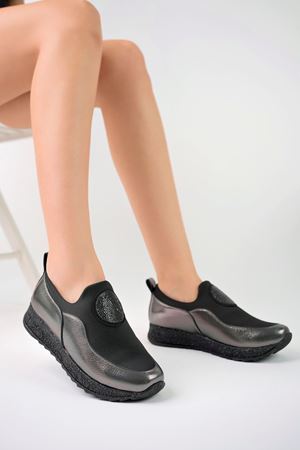 Dolgu Simli Taban Yuvarlak Taşlı Platin Kadın Ayakkabı