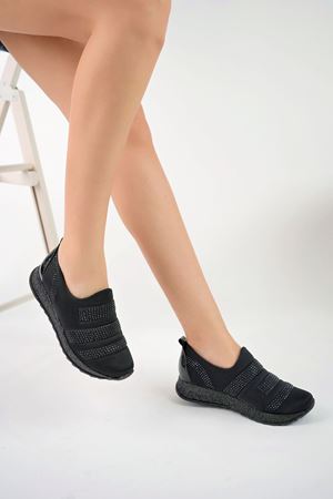 Simli Taban Taşlı Siyah Ayakkabı