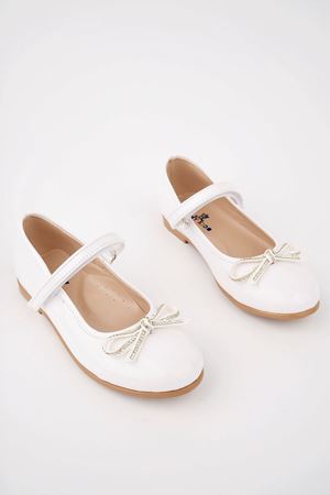 Bıyık Fiyonk Beyaz Cilt Kız Bebe Ayakkabı