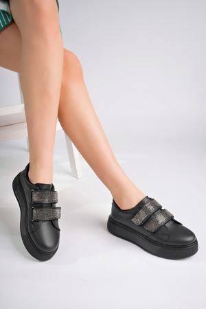 Dolgu Taban Cırtlı Siyah Kadın Ayakkabı