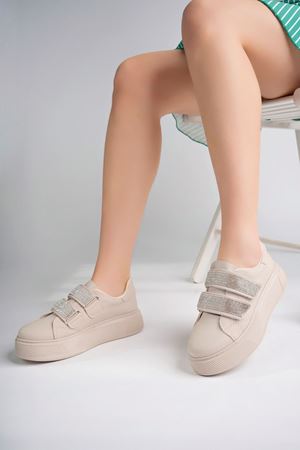 Dolgu Taban Cırtlı Vizon Kadın Ayakkabı