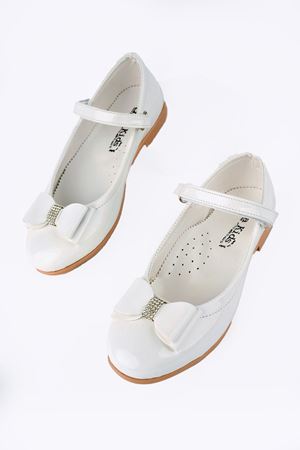 Fiyonklu Beyaz Kız Çocuk Babet