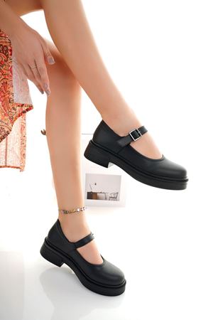 Dolgu Topuk Siyah Cilt Kadın Ayakkabı