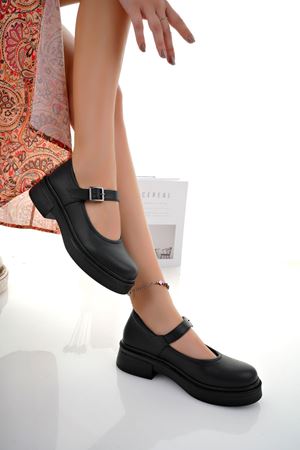 Dolgu Topuk Siyah Cilt Kadın Ayakkabı