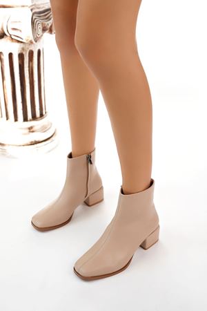 Ökçeli Küt Burun Nut Kadın Bot