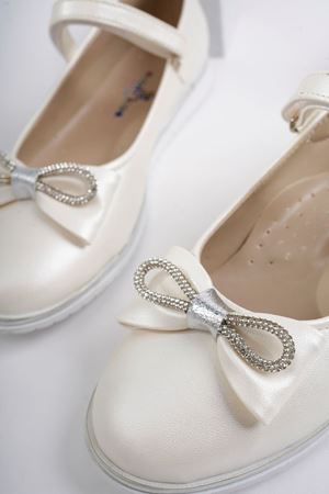 Taşlı Fiyonk Sedef Cilt Kız Çocuk Ayakkabı