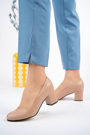 Alçak Topuk Yuvarlak Kalıp Nut Cilt Stiletto