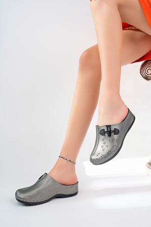 Ortopedik Ped Burnu Kapalı Platin Terlik