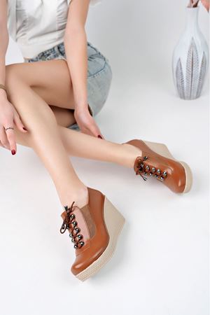 Dolgu Topuk Kancalı Taba Cilt Kadın Ayakkabı