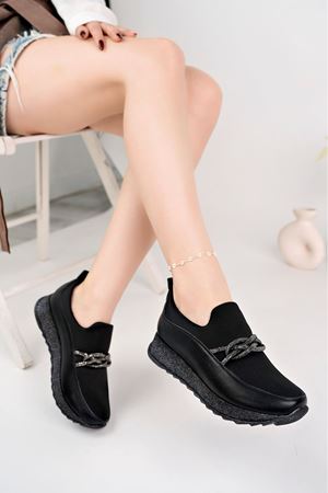 Dolgu Topuk Taşlı Siyah Ayakkabı