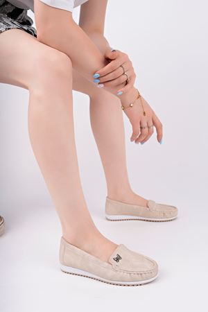 Dolgu Topuk Kelebekli Krem Kot Ayakkabı